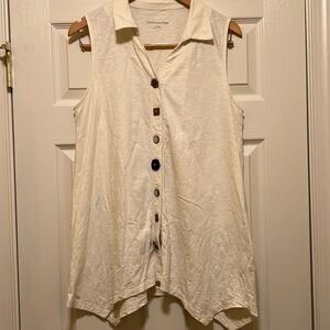 Soft Surroundings XL off white, button down asymmetrical sleeveless top.